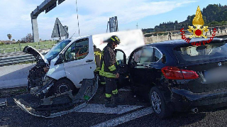 A14 chiusa per tamponamento tra 4 mezzi: traffico in  tilt a Grottammare